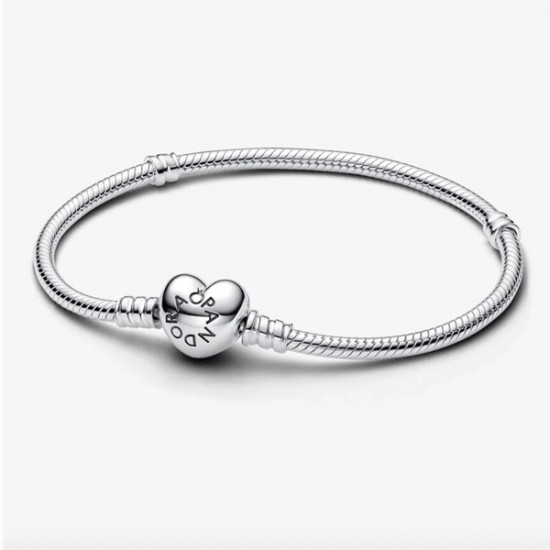 Pandora Moments 590719-23 Valentine's Heart Clasp Women's Silver Charm Bracelet 23cm