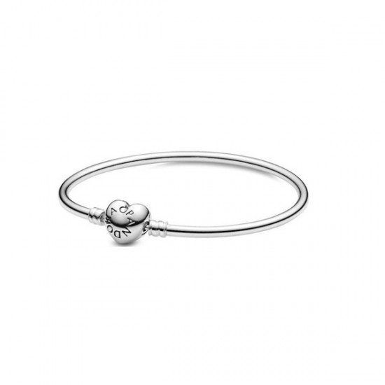 Pandora Moments 596268-21 Women's Sterling Silver Bangle Bracelet Heart Logo Clasp 21cm